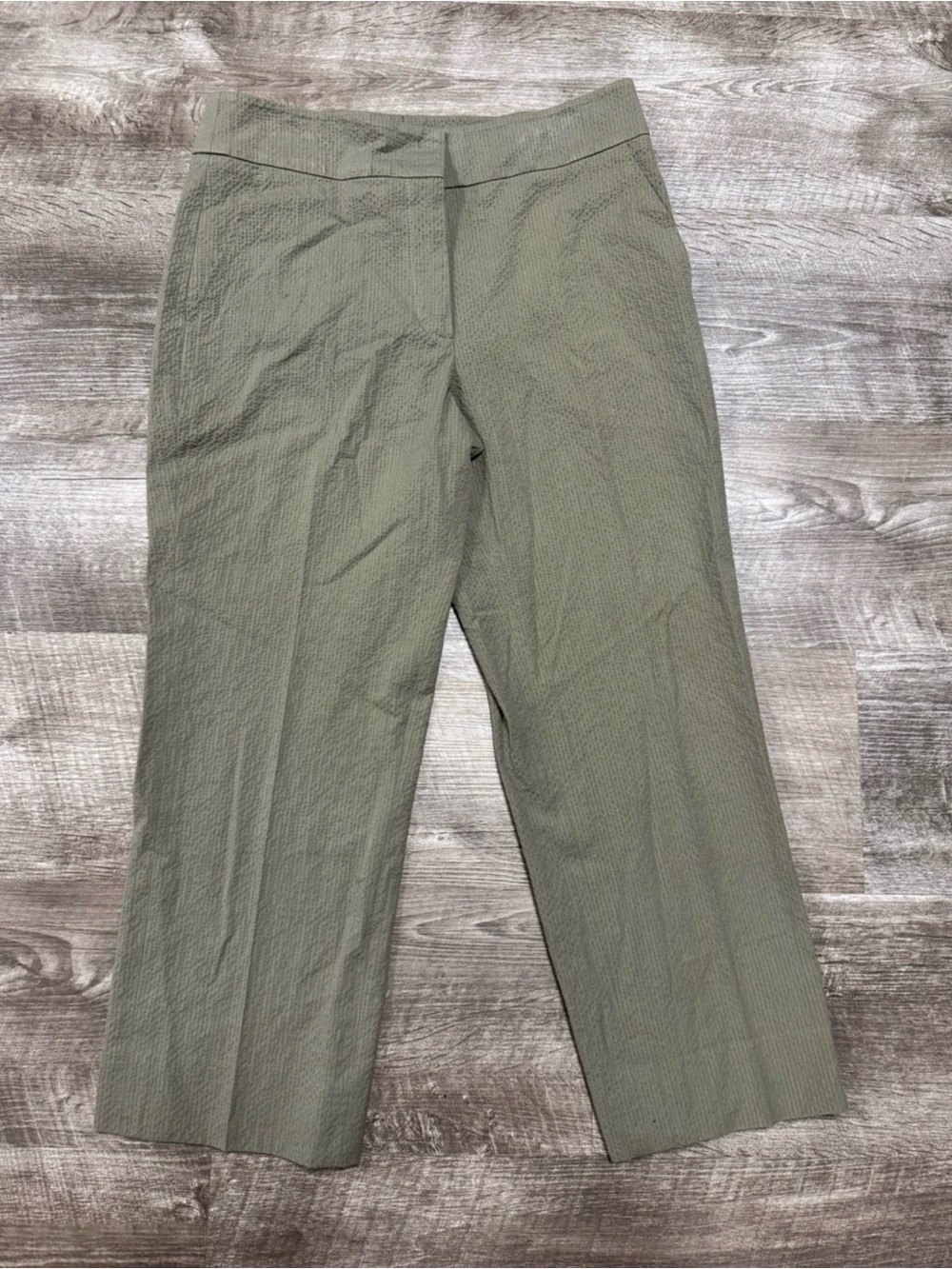 Akris Olive Green Capris Pants